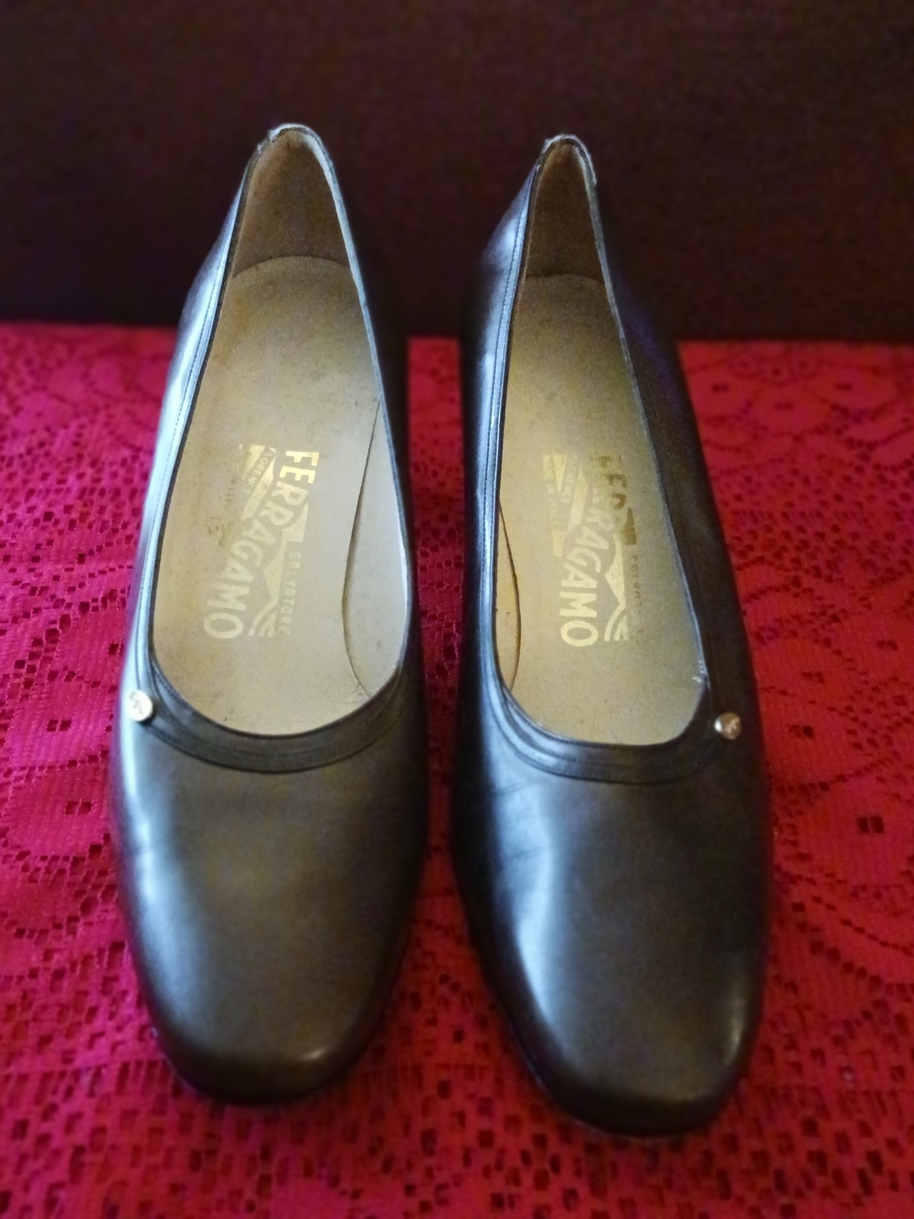 Salvatore Ferragamo Brown Leather Round-Toe Heels